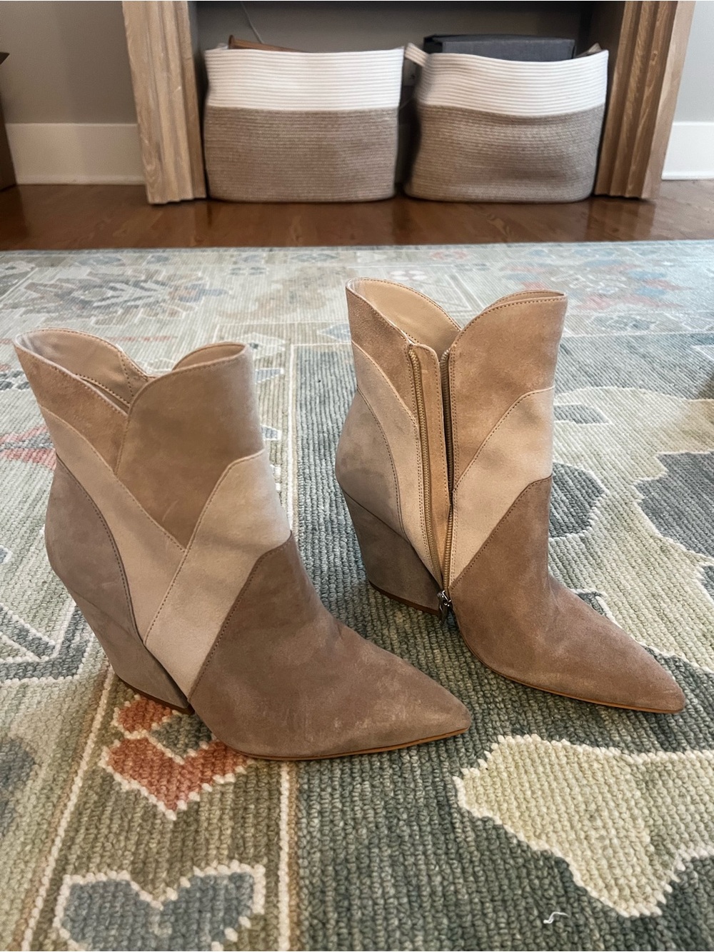 Dolce Vita Tan Suede Patchwork Pointed Toe Wedge Booties Size 8.5